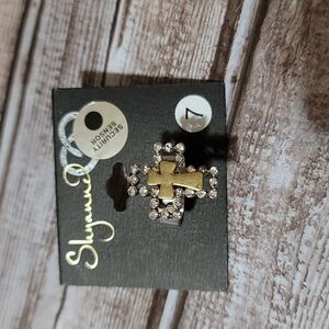 🆕️ Shyanne crystals gold cross women’s ring size 7 *Firm*
